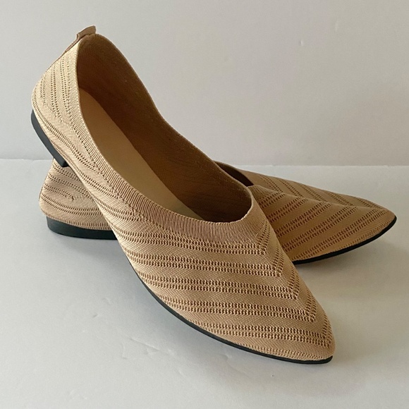 Comfortable Knit Slip-On Dress Shoes Pointed Toe Flats Sz 8.5 - Picture 3 of 7